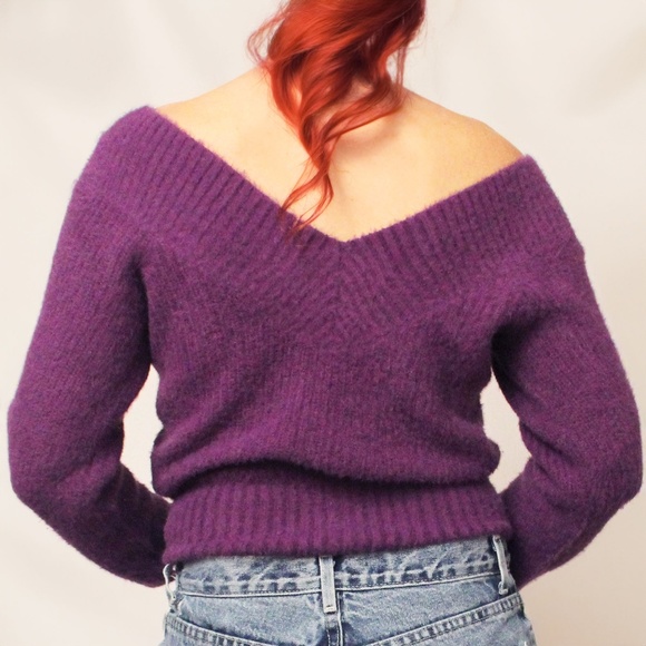 H&M | Soft Violet Wide-V Sweater - Picture 2 of 4